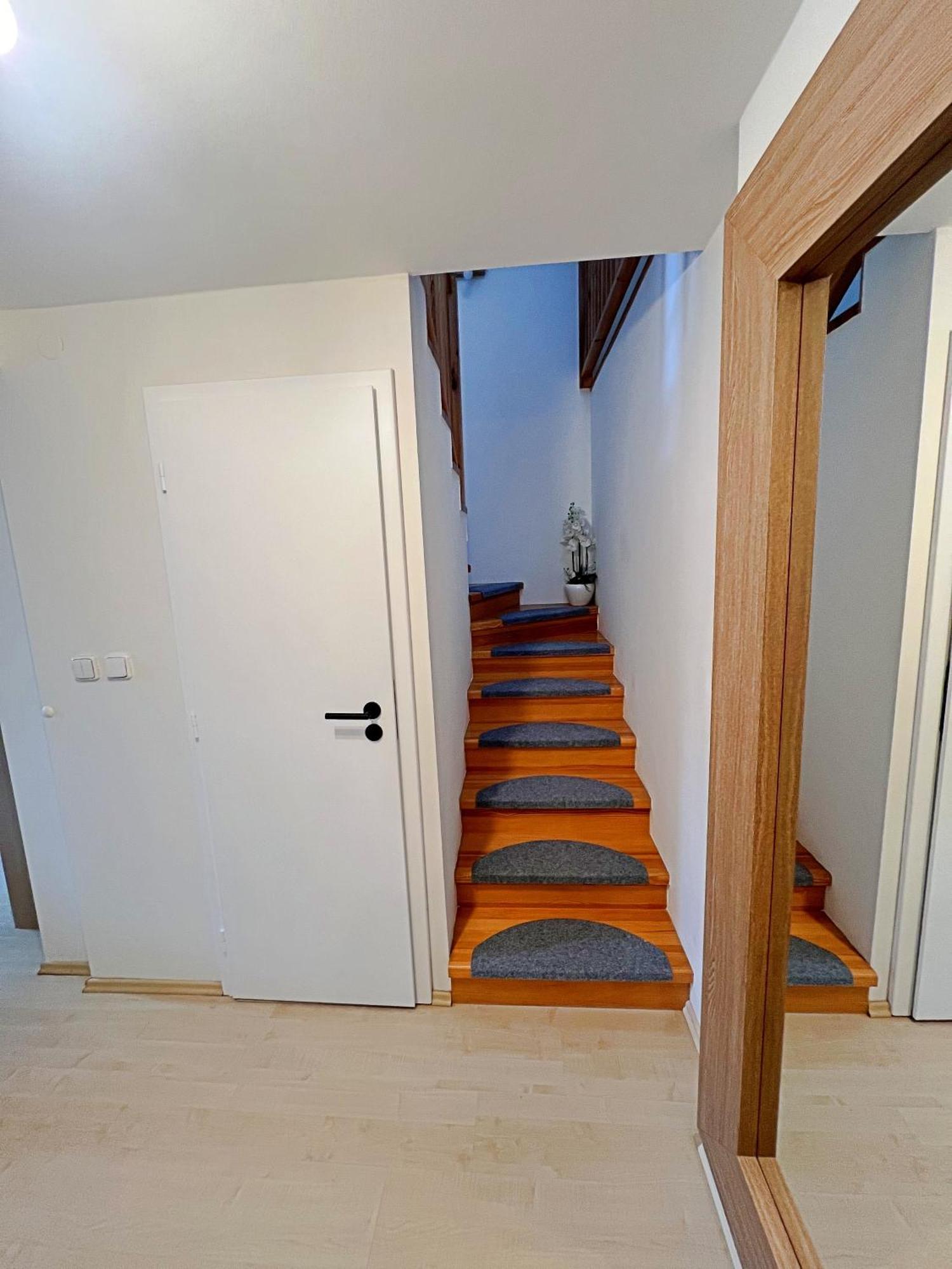 Mezonetovy Apartman V Centru 布拉格 外观 照片
